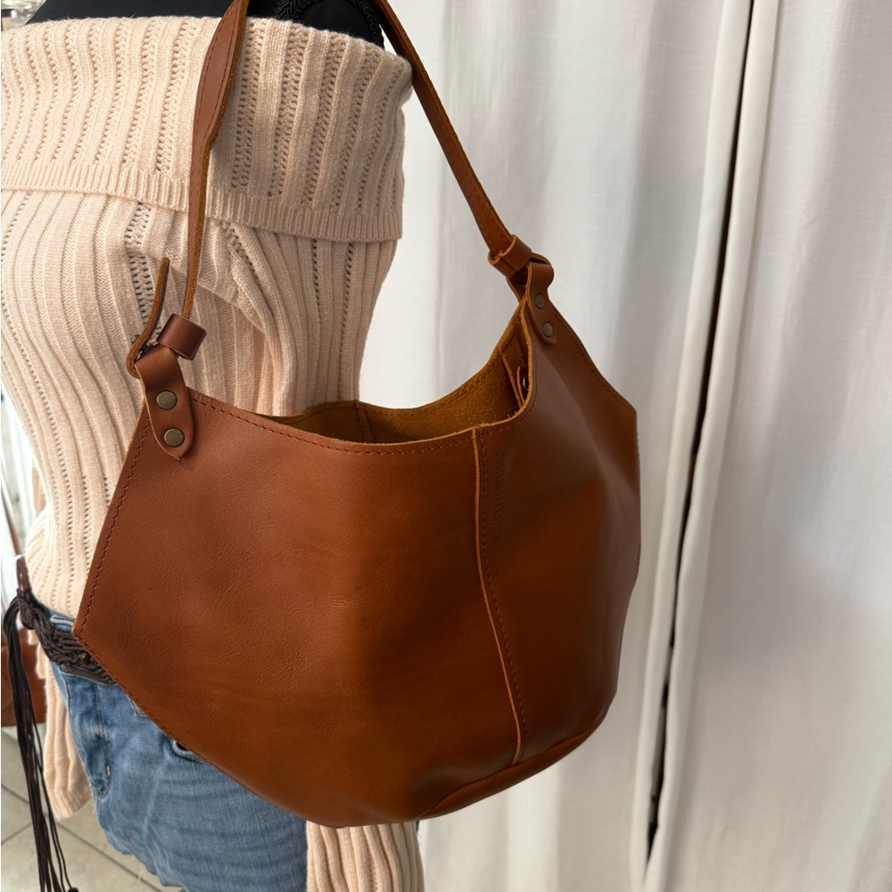 Portland Leather Shoulder Bag